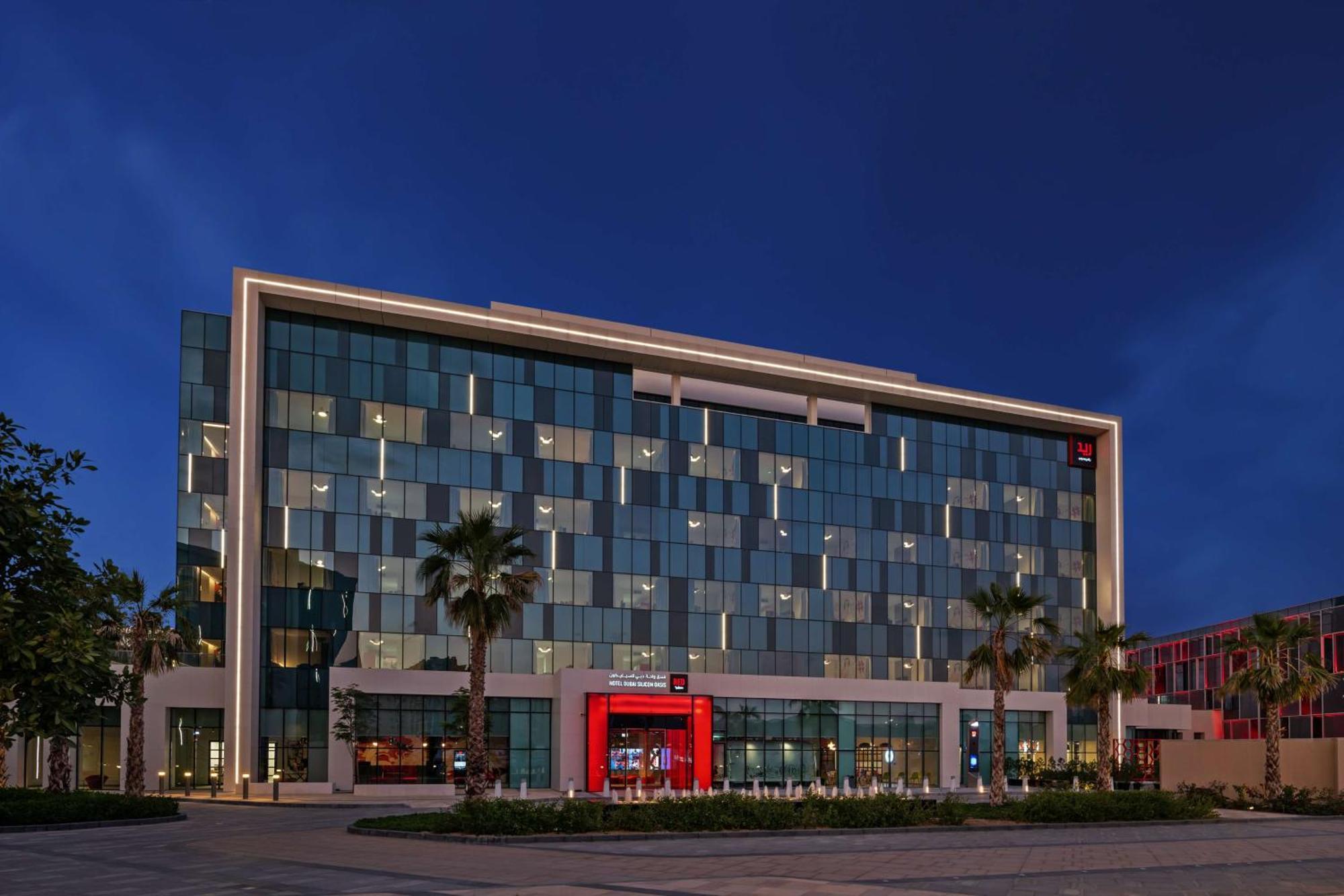 Radisson Red Dubai Silicon Oasis酒店 外观 照片